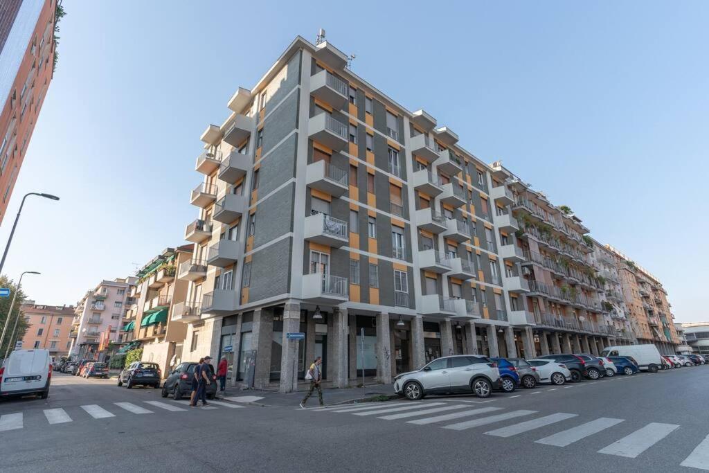 Cimiano Suite 22, New Apartment Milão Exterior foto